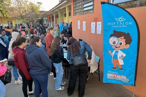 Hoftalon-nas-Escolas-exames-de-visao-em-estudantes-div-1