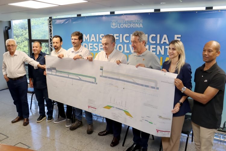 apresentacao-projeto-taxiway-Aeroporto-auditorio-Emerson-Dias_NCom-1-750x500-1