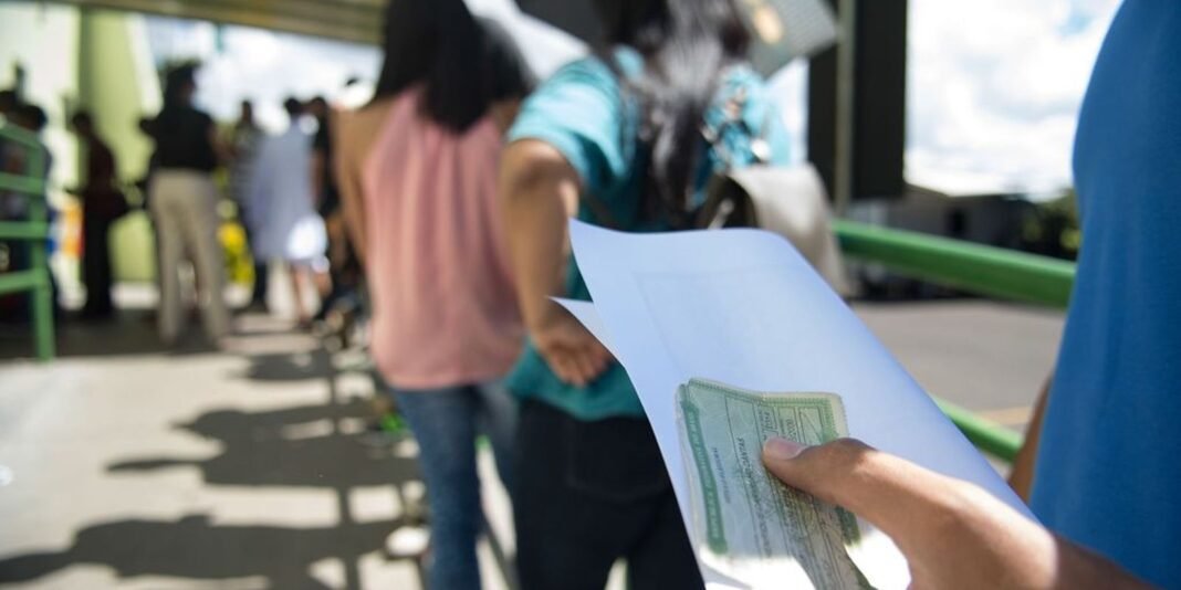 913611-agencia_brasil_ultimo_dia_titulo_de_eleitor_4799