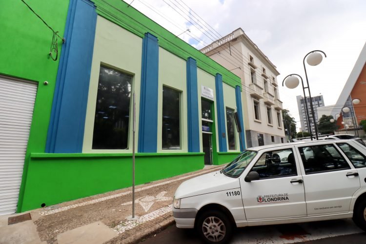 Farmacia-Municipal-fachada-Emerson-Dias-2-750x500-1