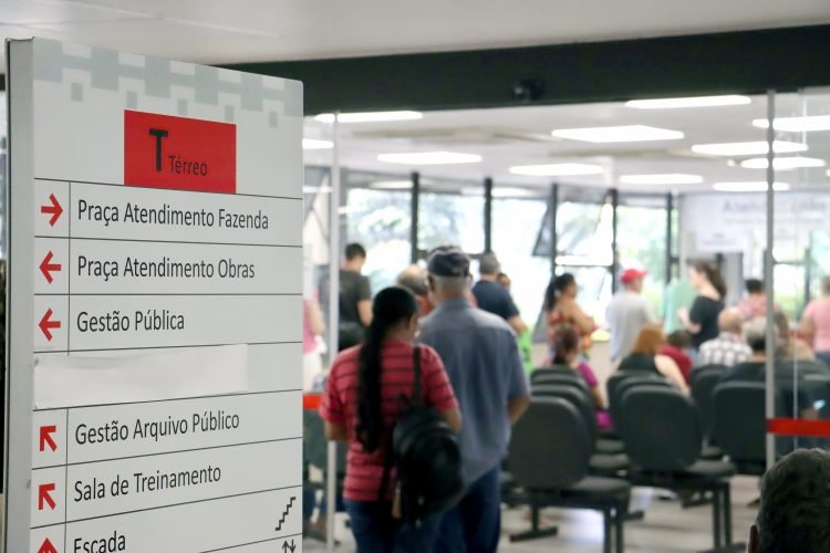 atendimento-praca-da-Fazenda-prefeitura-Emerson-Dias_NCom-750x500-1